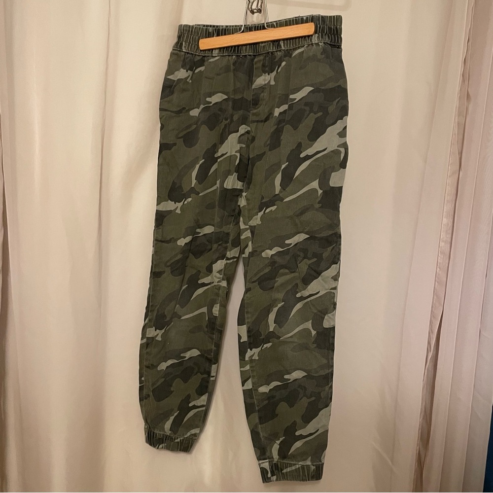 Camouflage Joggers with Pockets